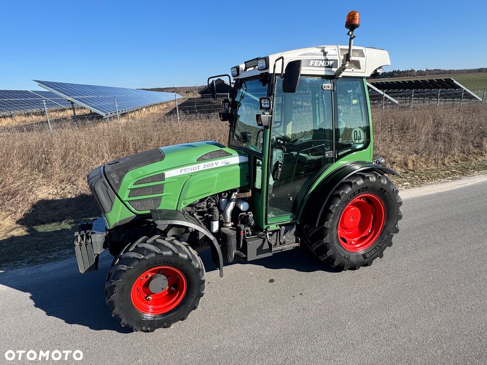 Fendt 209 V Vario TMS, Sadowniczy 4x4 Sadownik Super Stan - 9