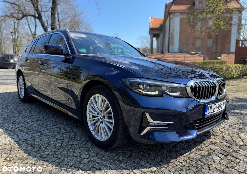 BMW Seria 3 318d Touring Luxury Line - 10