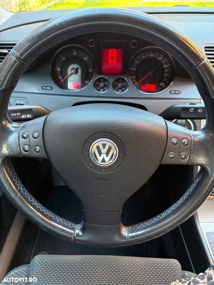 Volkswagen Passat - 17