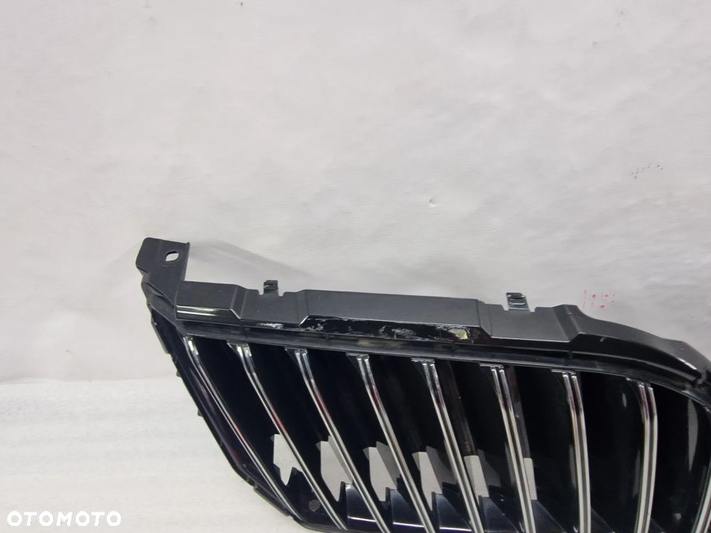 SKODA SUPERB II 2 LIFT 13- ATRAPA / GRILL PRZEDNI PRZÓD , NR 3T0853668B , NR AUKCJI GL657 - 8