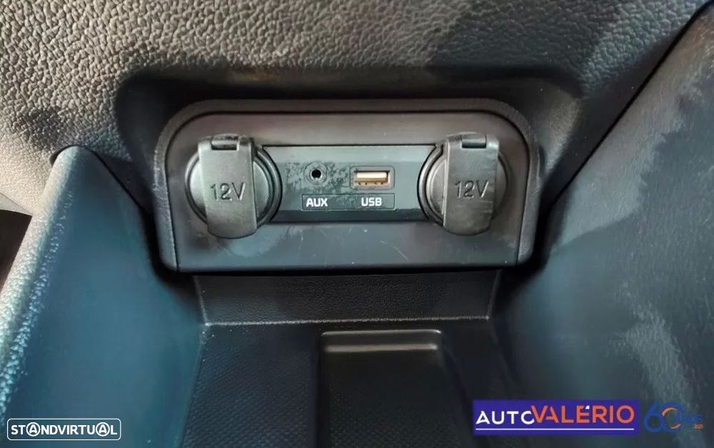 Kia Rio 1.2 CVVT EX — fotografia 20