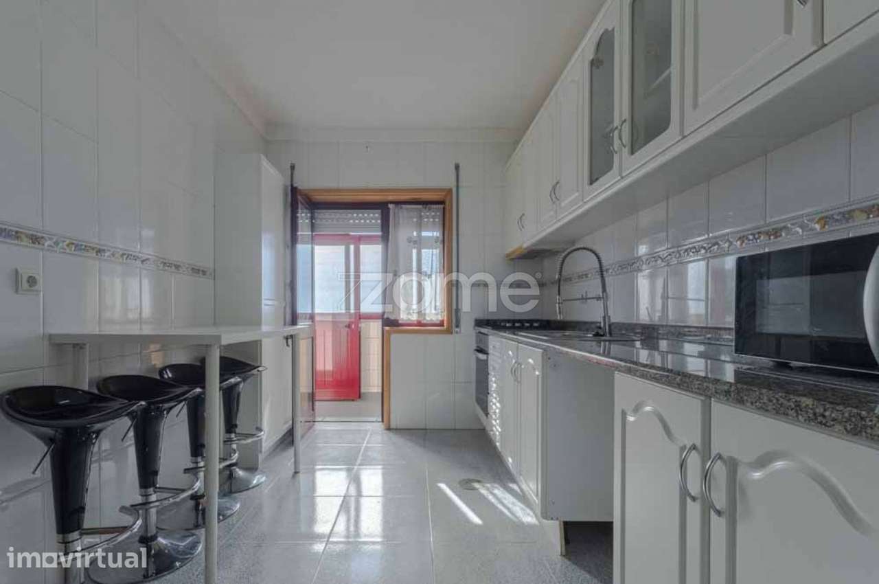Apartamento T3 Mobilado para Arrendamento em Malta - Grande imagem: 5/23