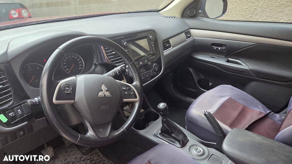 Mitsubishi Outlander 2.2 DI-D M/T AS&G Invite+ S16 - 5