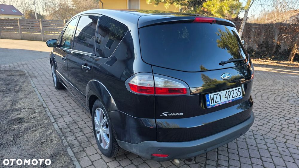 Ford S-Max - 19