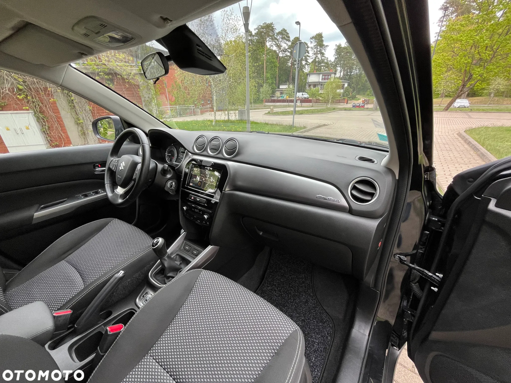 Suzuki Vitara 1.0 Boosterjet Premium 4WD - 21