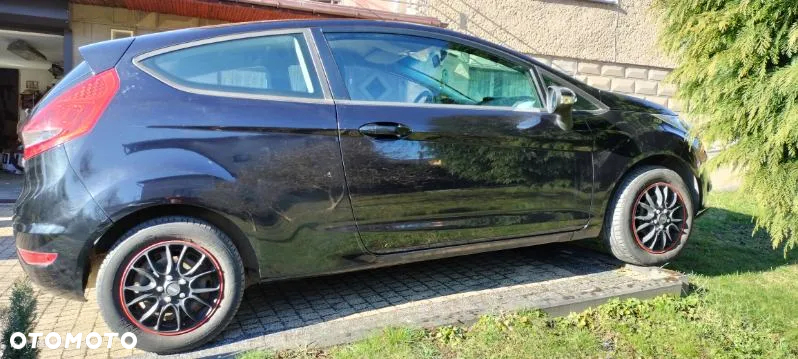 Ford Fiesta 1.25 Ambiente - 2