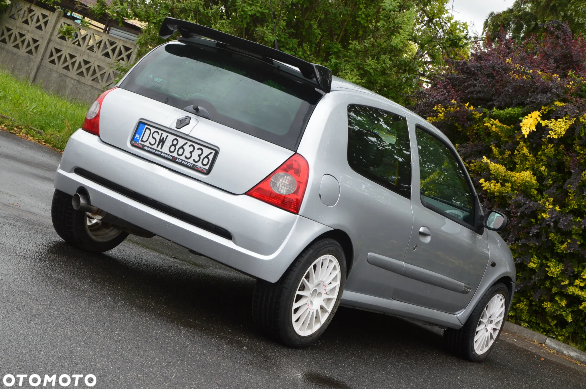 Renault Clio 2.0 16V Sport - 12