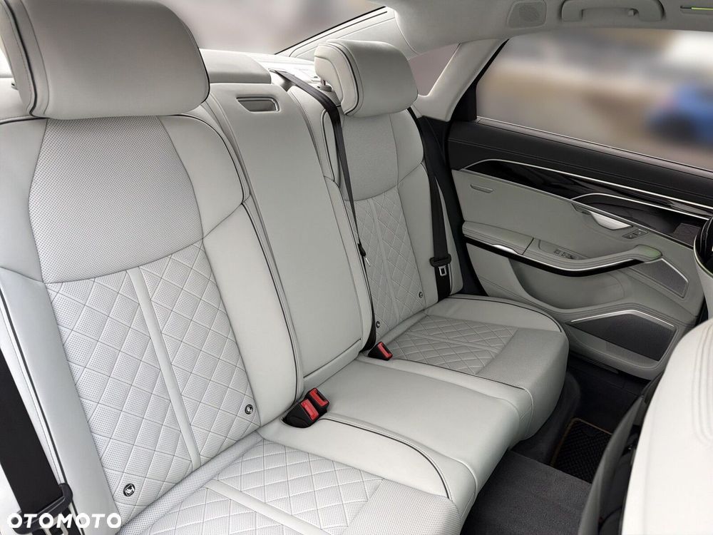 Audi A8 - 15