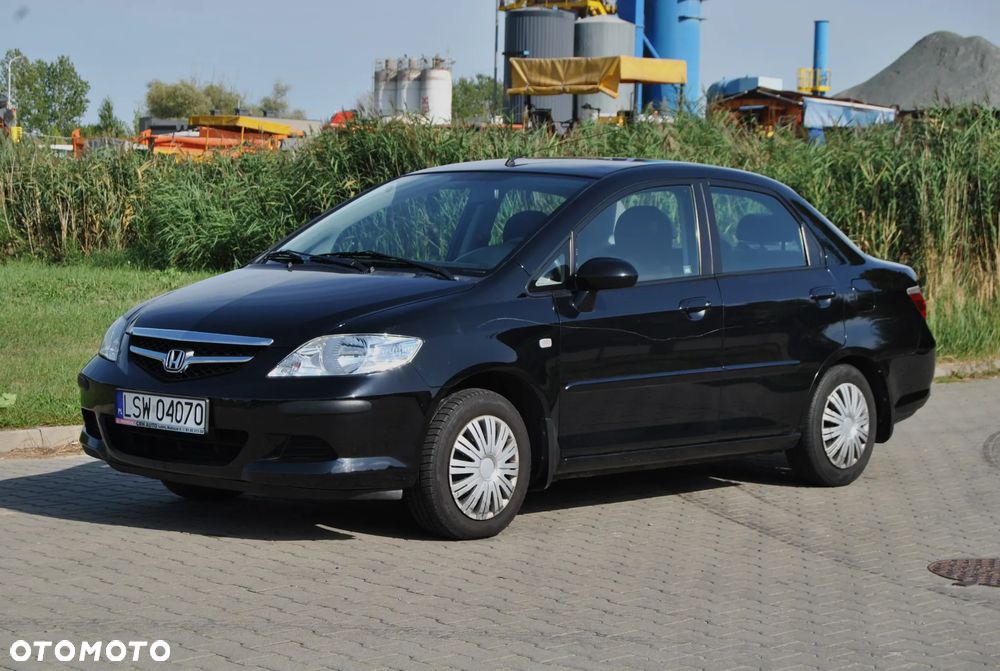 Honda City 1.4 Comfort - 1