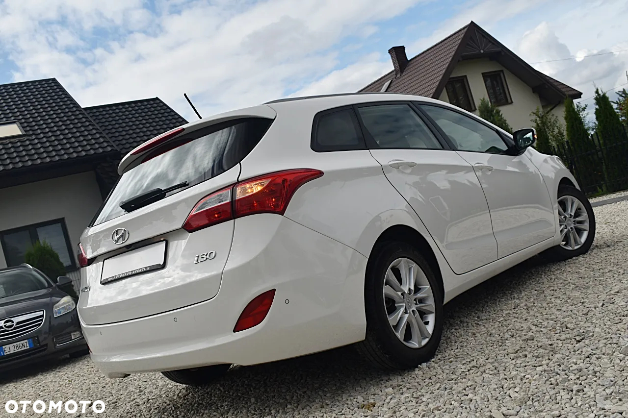 Hyundai i30 1.6 D Premium - 34