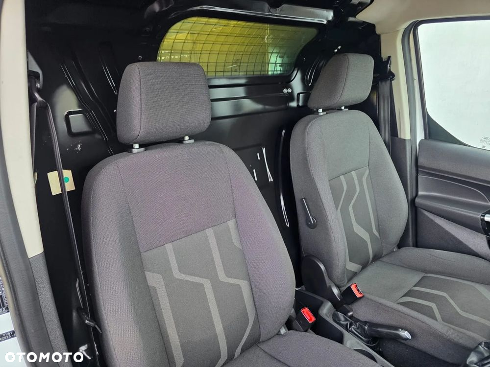 Ford Transit Connect - 8