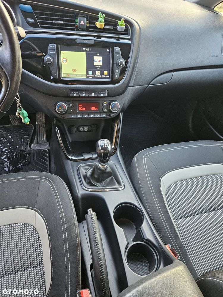 Kia Ceed 1.6 GDI L Business Line - 13