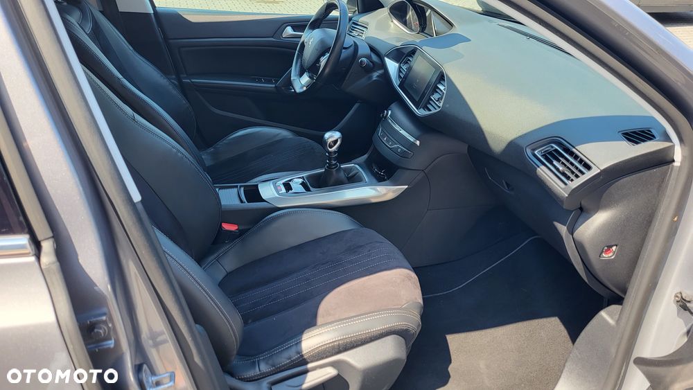 Peugeot 308 1.2 PureTech Allure S&S - 7
