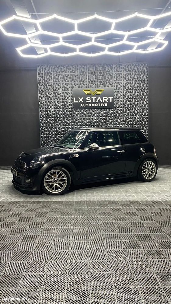 MINI 3 Portas Cooper SD - 2