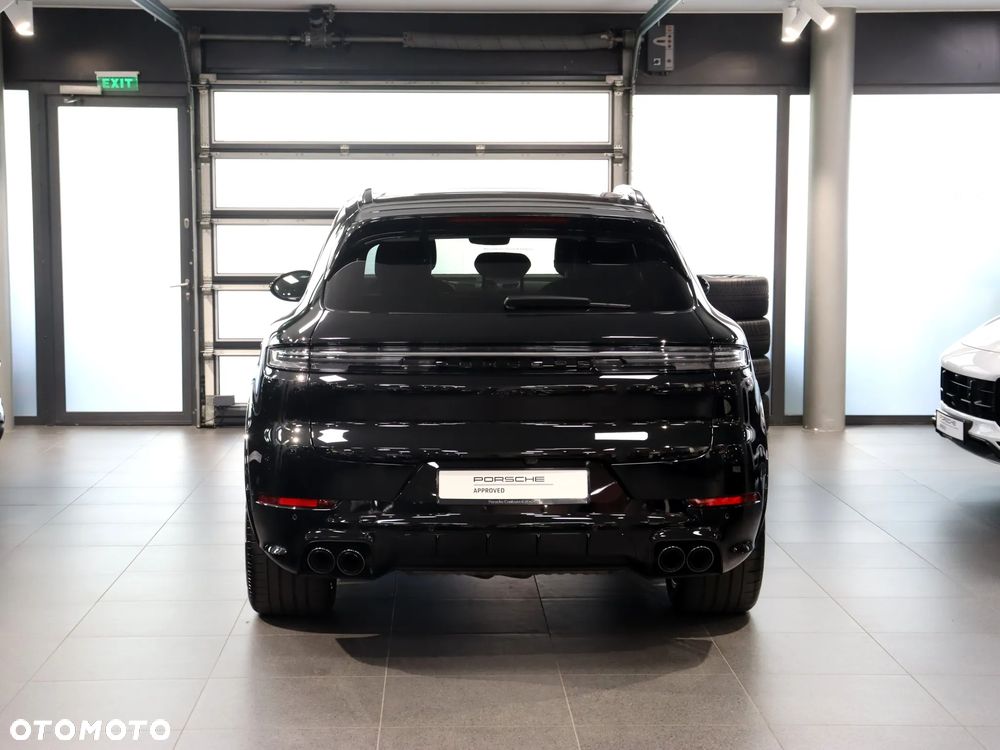 Porsche Cayenne - 4