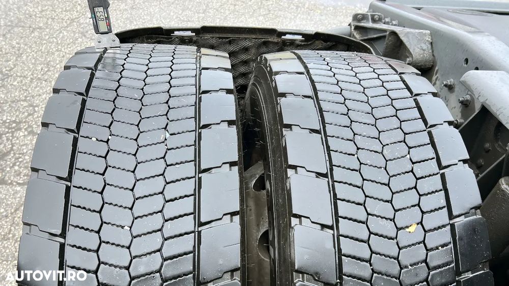 DAF XG+ 530 FT new model full leather - 13