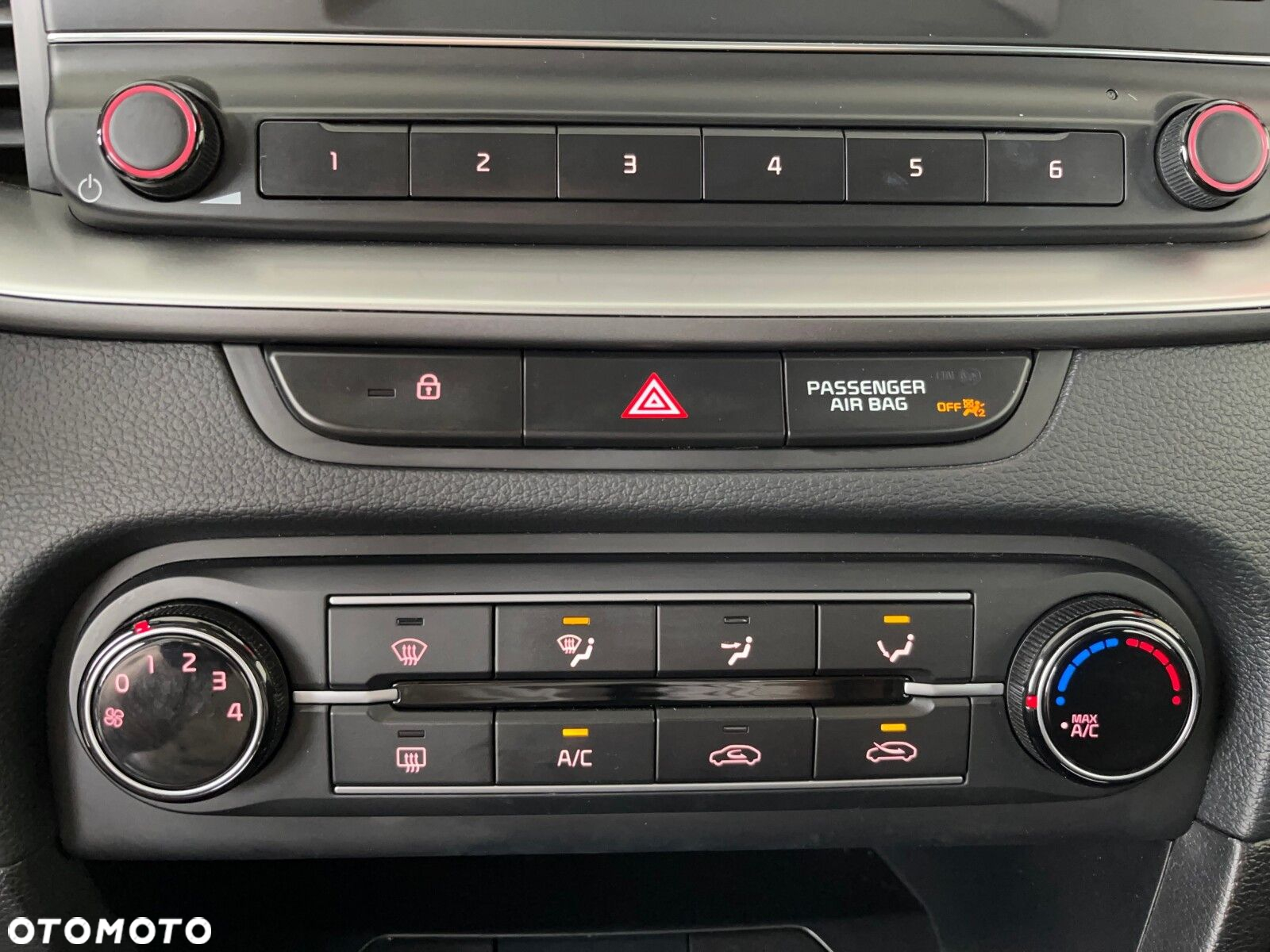Kia Ceed 1.5 T-GDI S - 28
