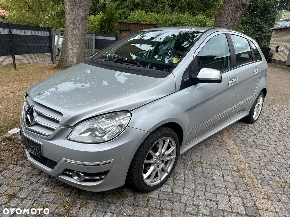 Mercedes-Benz Klasa B 160 BlueEFFICIENCY SPORT EDITION - 24