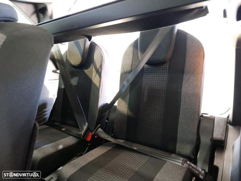 Peugeot 5008 1.5 BlueHDi Active Pack - 4