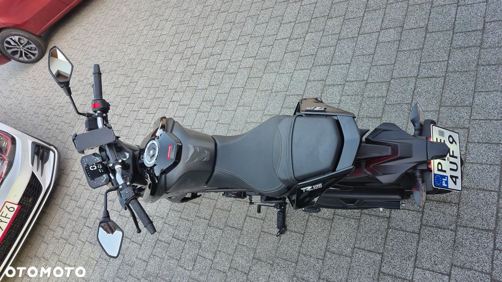 VOGE R125S - 4