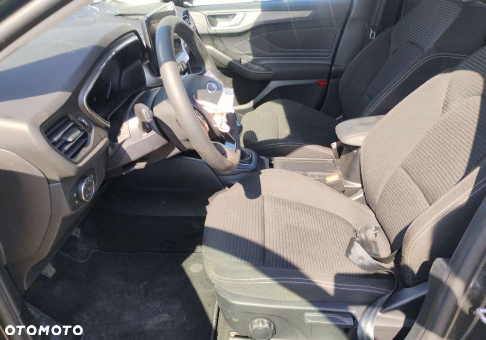 Ford Focus - 8