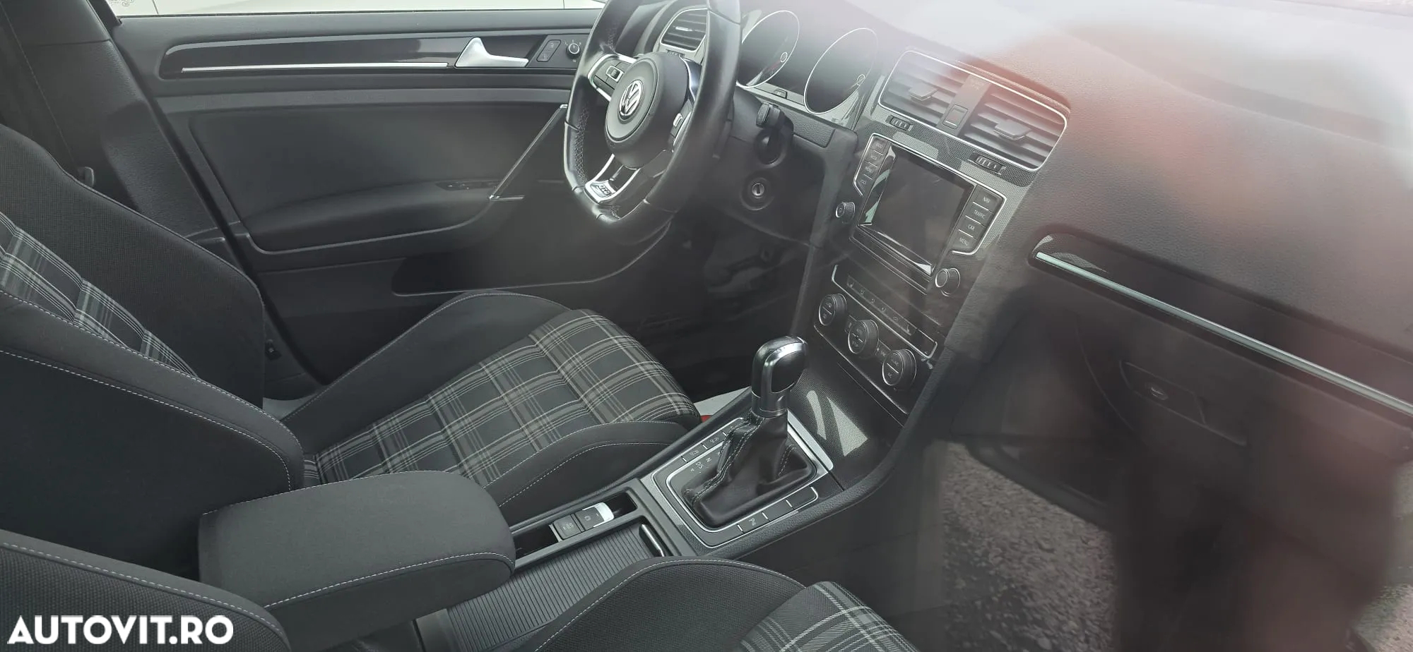 Volkswagen Golf 2.0 TDI DSG GTD - 35