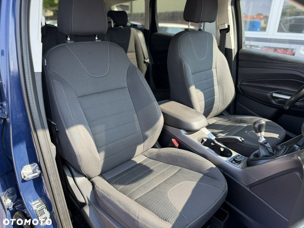 Ford Kuga 2.0 TDCi 2x4 SYNC - 32