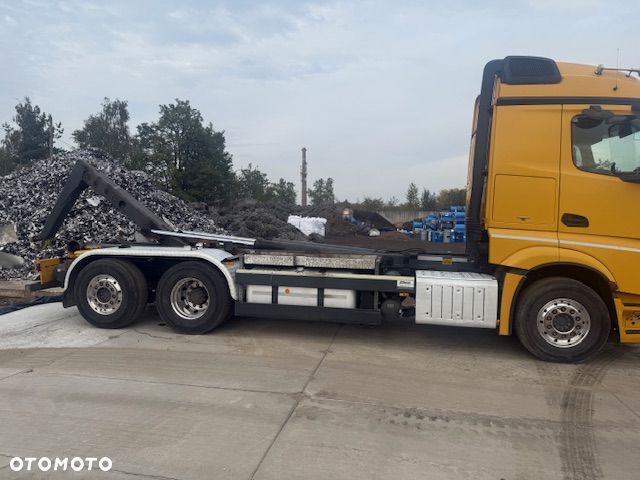 Mercedes-Benz ACTROS - 4