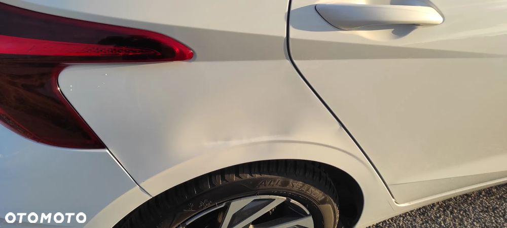 Hyundai i20 1.2 Modern - 11