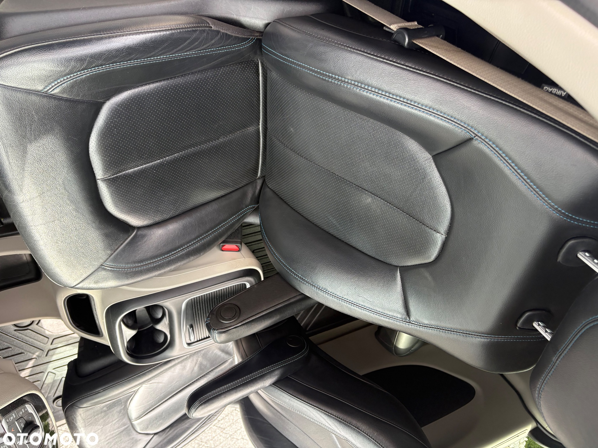 Chrysler Pacifica - 22