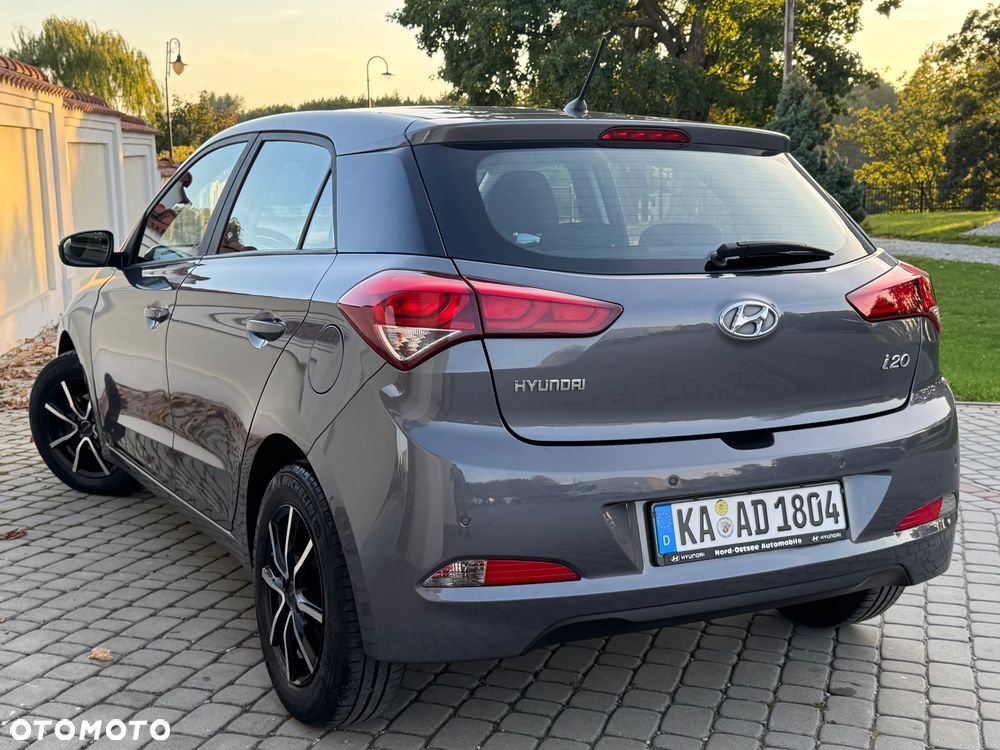 Hyundai i20 - 12