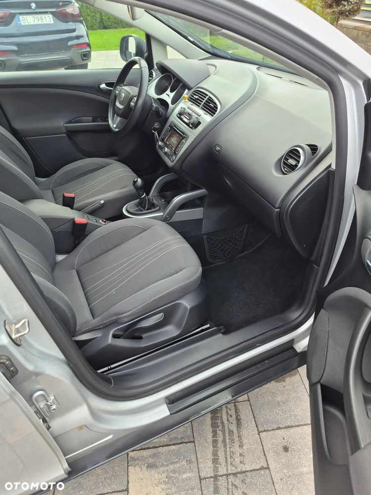 Seat Altea XL 1.6 TDI DPF CR Ecomotive Reference Copa - 13