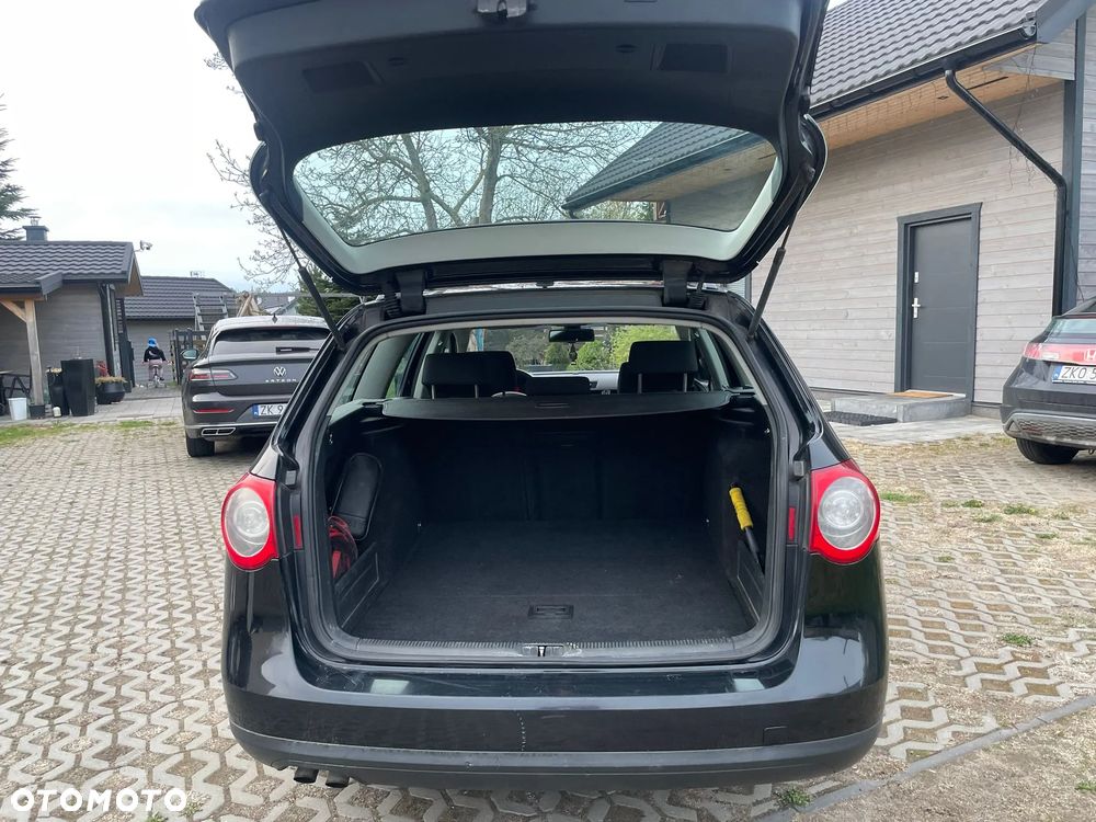 Volkswagen Passat 1.9 TDI Comfortline - 8