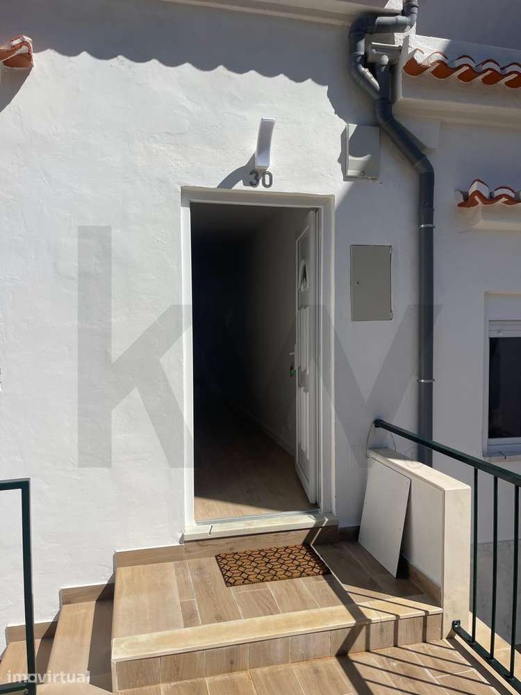 Moradia T3 totalmente renovada, c/ terraço, logradouro interior privat - Grande imagem: 3/15