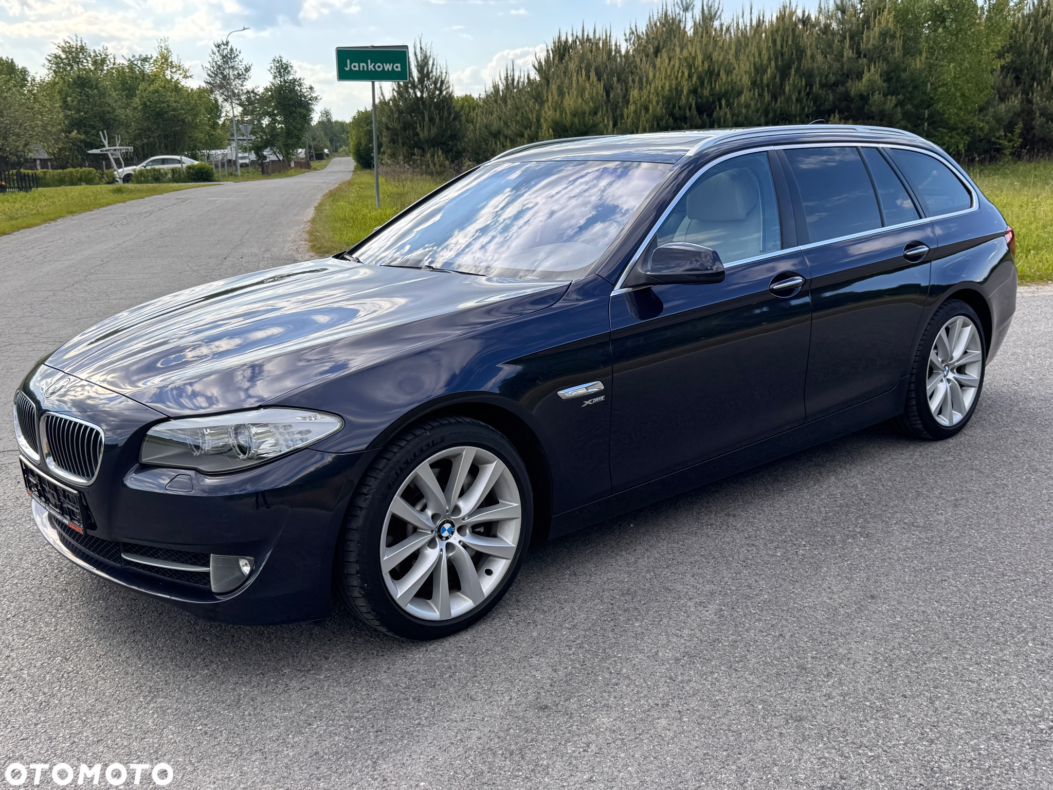 BMW Seria 5 530d xDrive Touring Luxury Line - 13