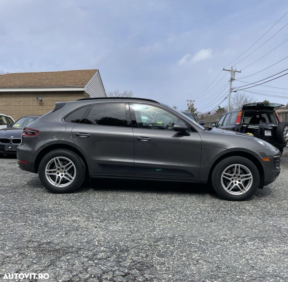 Porsche Macan Standard - 1