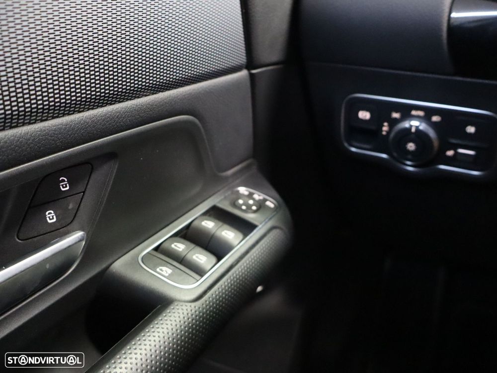 Mercedes-Benz GLA 250 e Style - 24