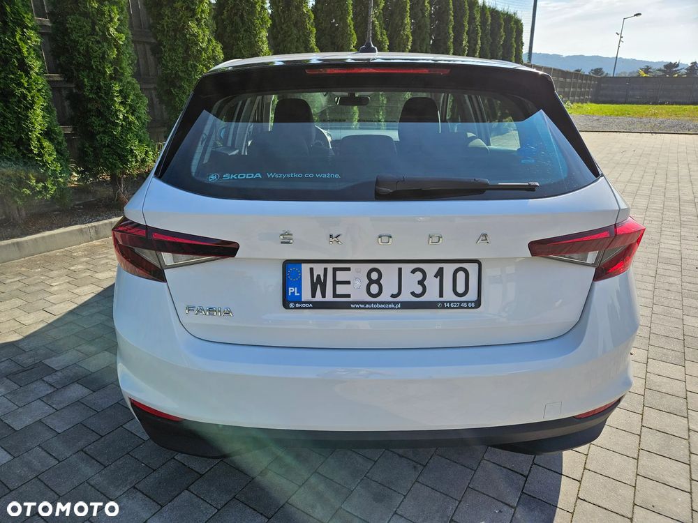 Skoda Fabia - 4