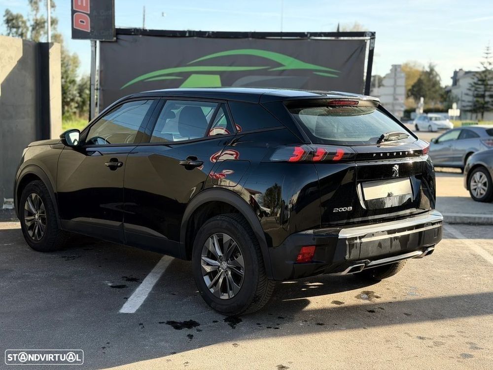 Peugeot 2008 - 6
