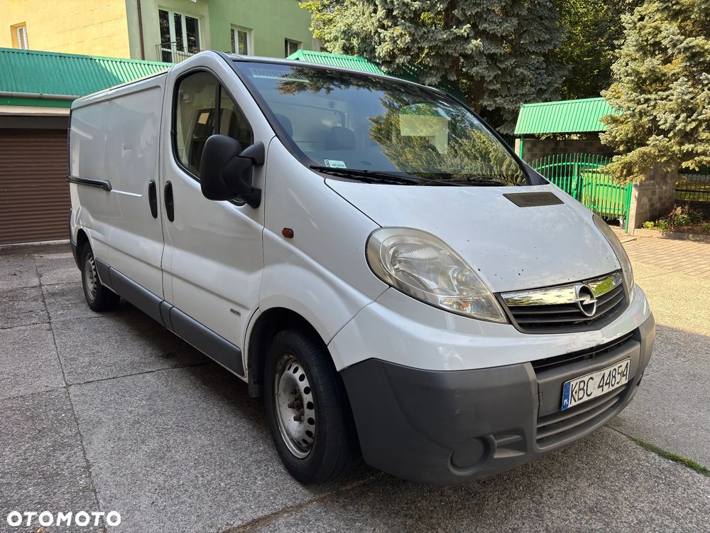 Opel Vivaro - 1