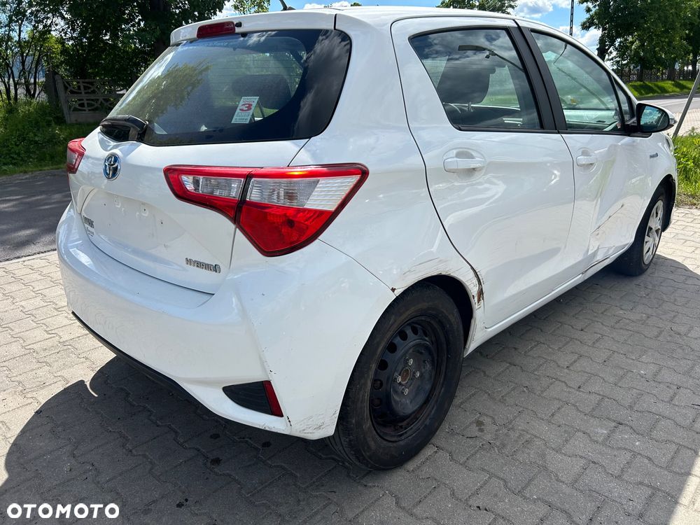 Toyota Yaris - 4