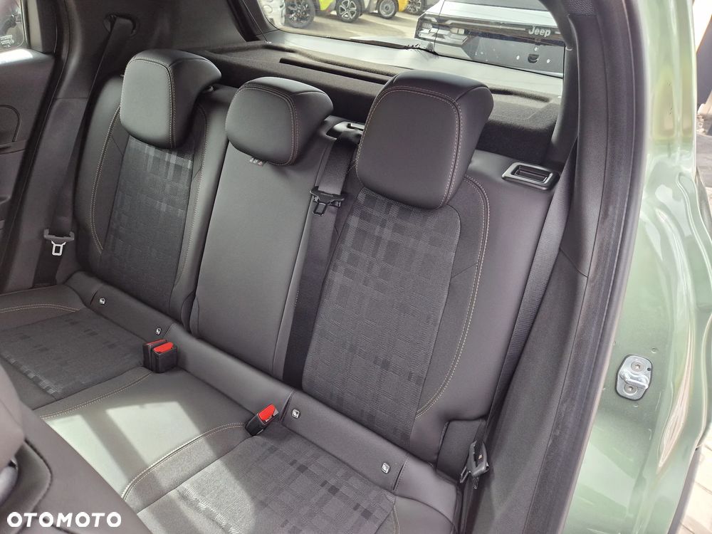 Jeep Avenger 1.2 T3 mHEV 85th Anniversary 4xe eDCT6 - 10