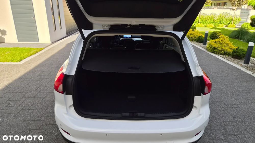 Ford Focus 1.5 EcoBlue Start-Stopp-System TITANIUM DESIGN - 35