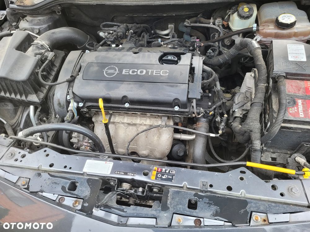 Opel Astra 1.6 Innovation - 22