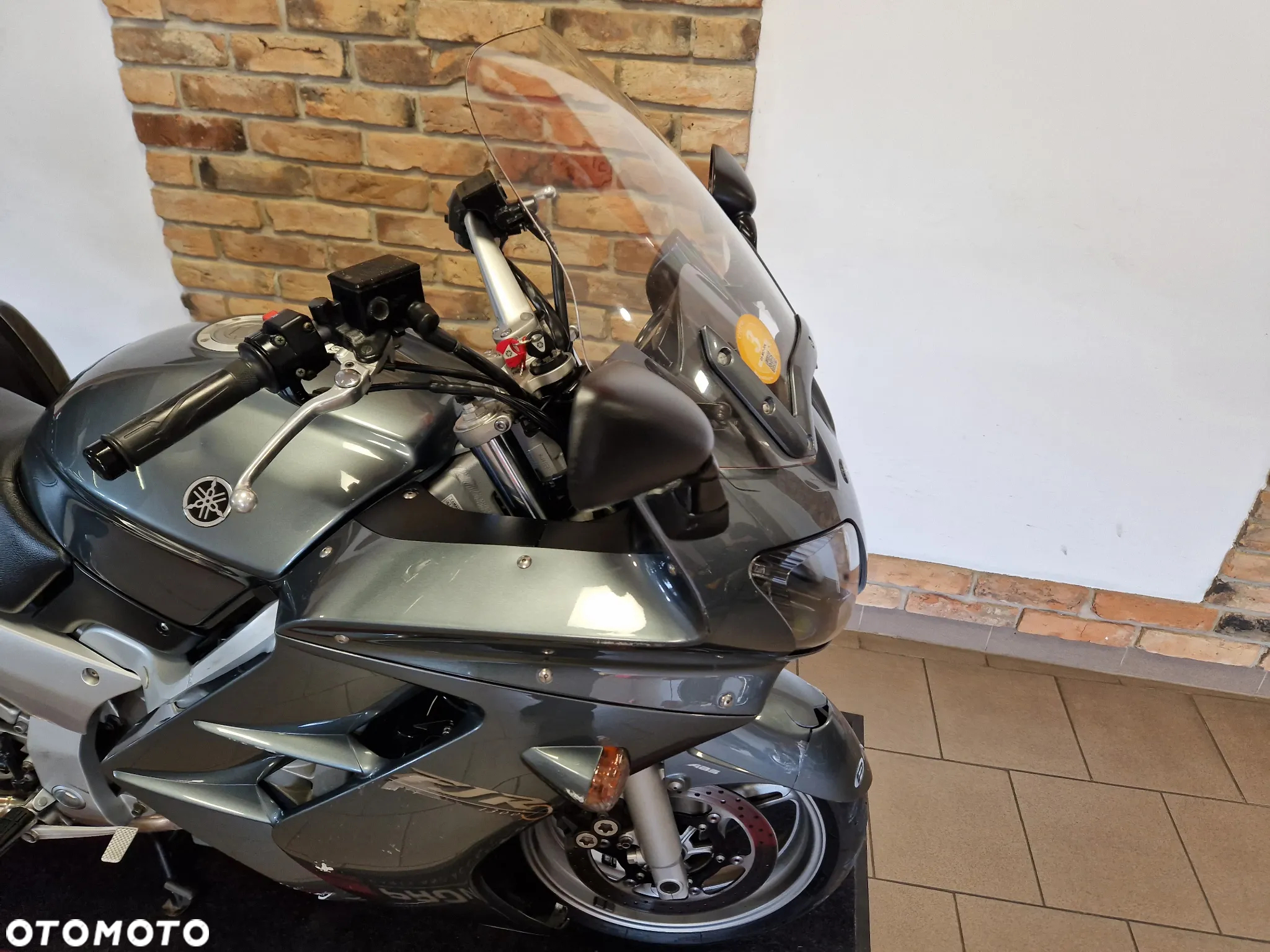 Yamaha FJR - 36