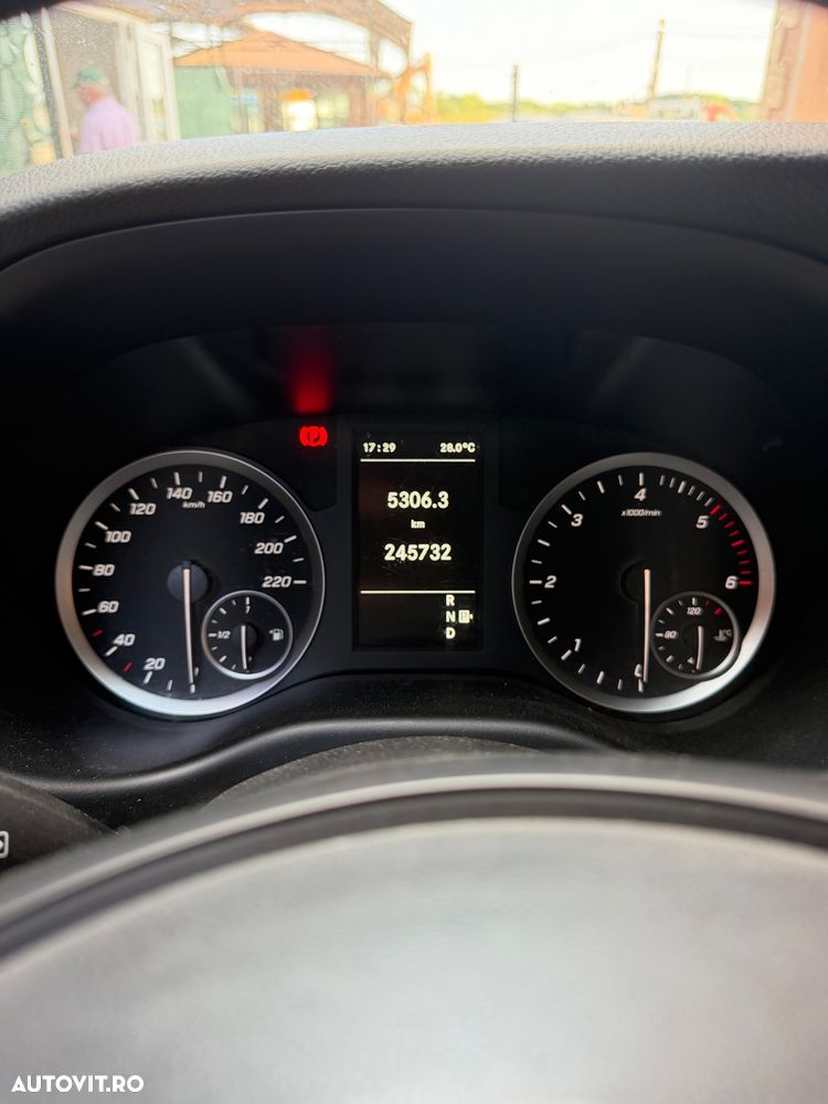 Mercedes-Benz Vito - 11