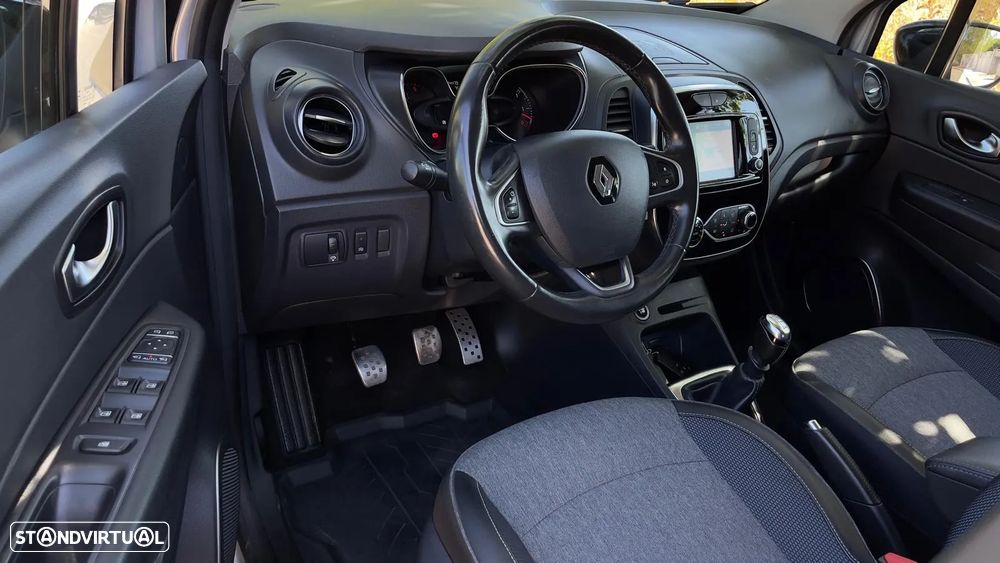 Renault Captur 1.5 dCi Exclusive XMOD - 6