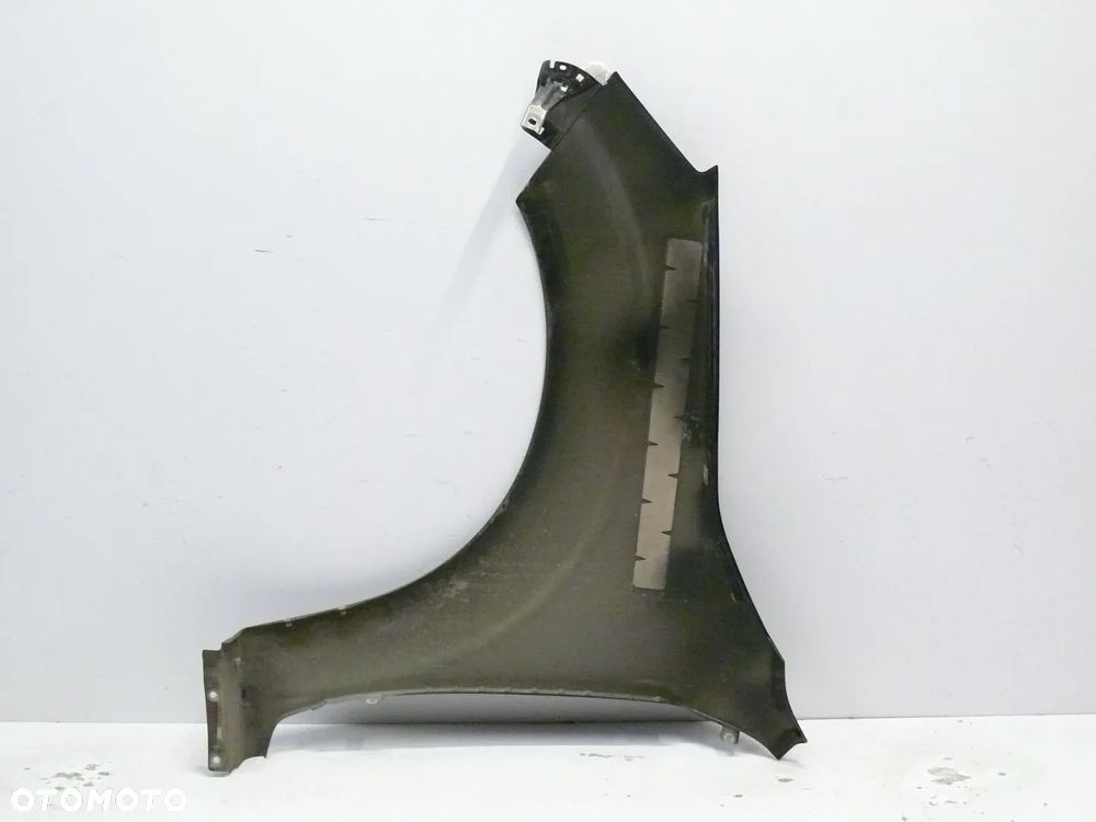 BŁOTNIK PRZEDNI PRAWY NISSAN NAVARA IV NP300 D23 2015 2022 - 2