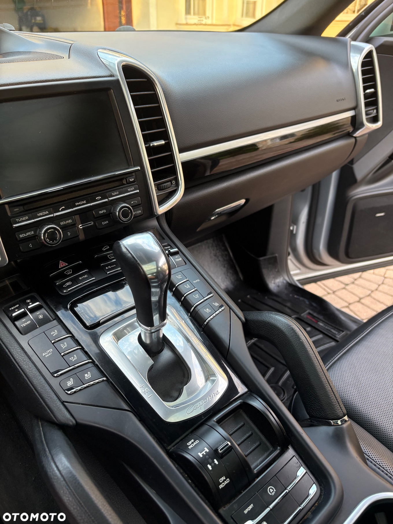 Porsche Cayenne - 12