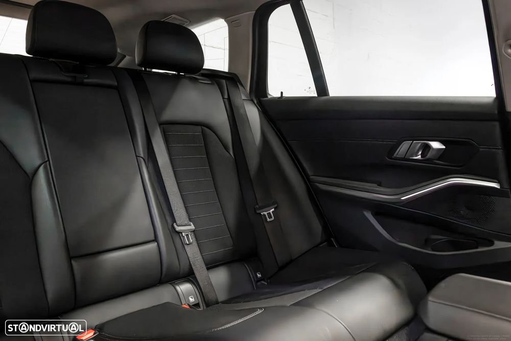 BMW 320 d Line Sport Shadow Auto - 11